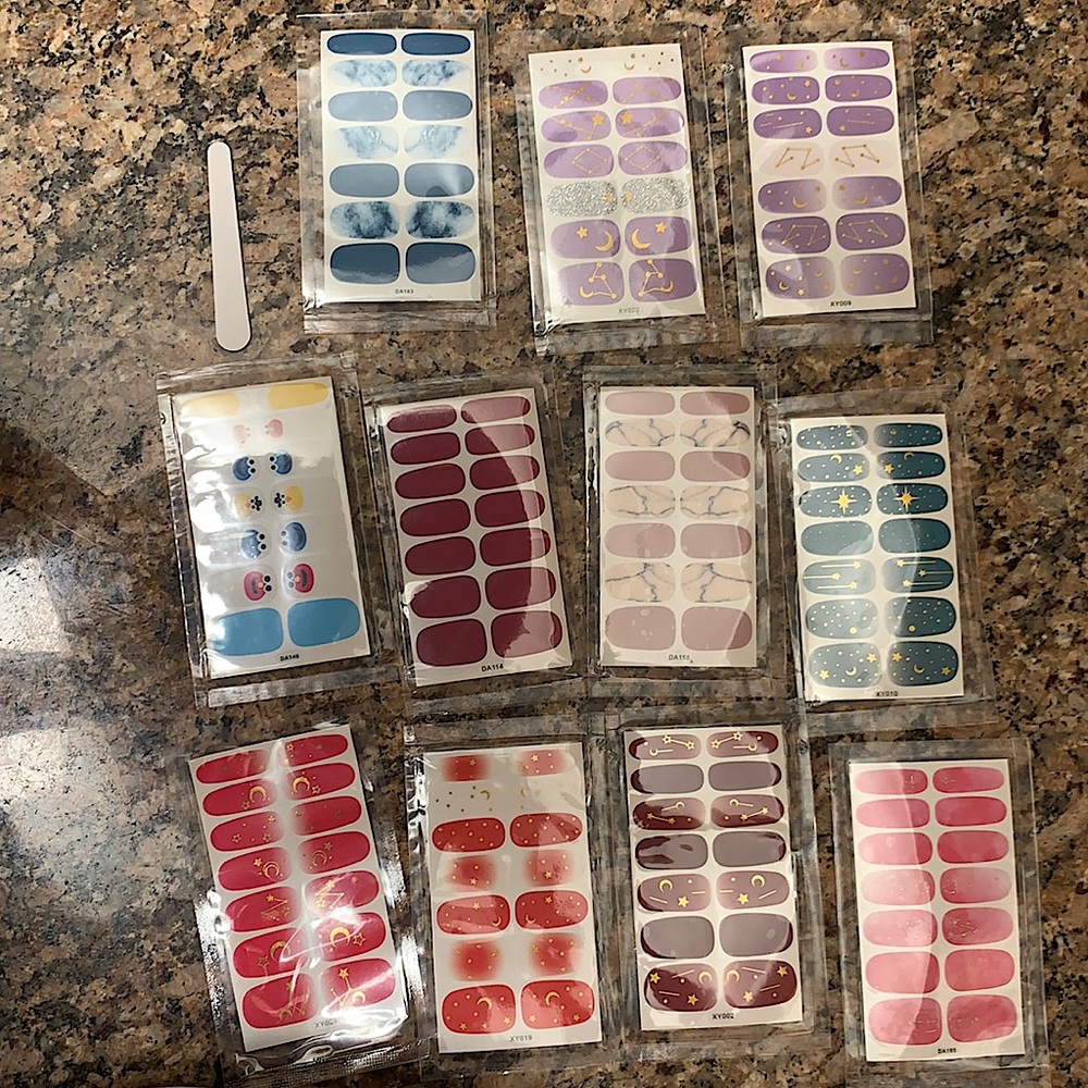 11 different Nail wraps